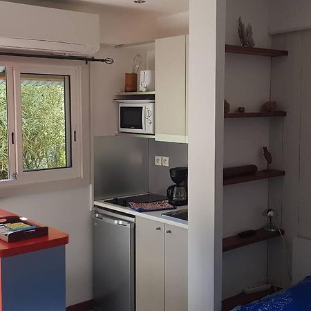 Studio Moderne Climatise Avec Jardin, Plage A Pied Le Diamant Exterior photo